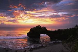 Tanah Lot Tour